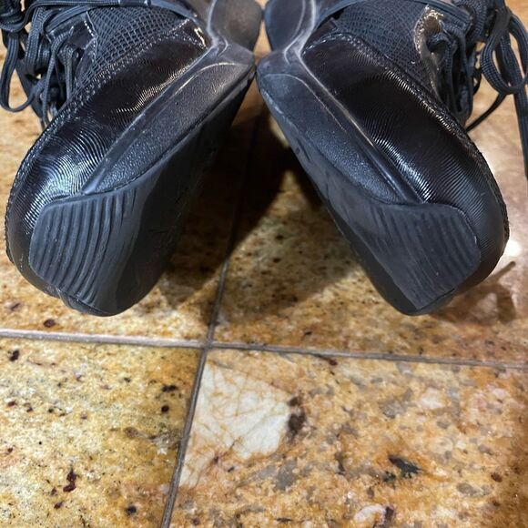 Traq By Alegria Qarma On Point
Black Lace-up Sneaker Shoes sz 8.5 - Picture 5 of 10